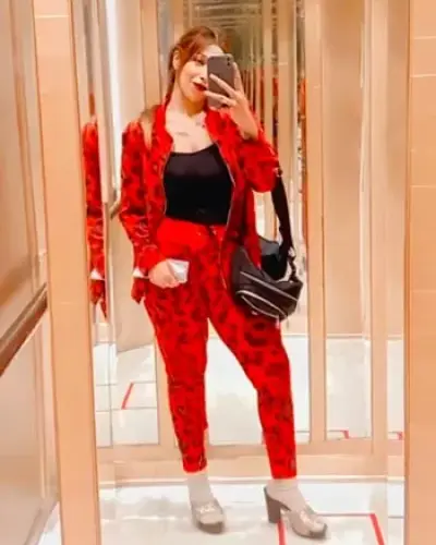 Call Girls Jalalpur Cash On Delivery
