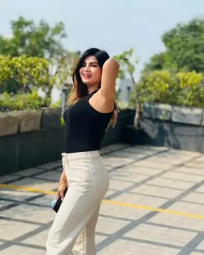 Call Girls Jalalpur Cash On Delivery