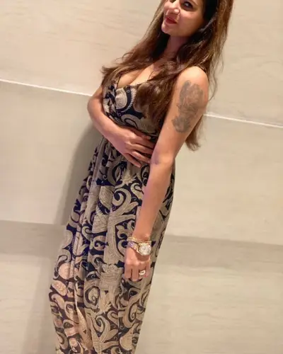 Jalalpur Escort